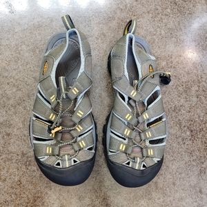 KEEN | Mens Green  and black Sandals